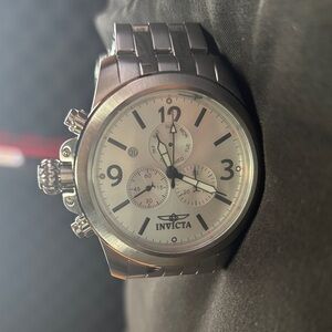 Invicta 10056 Specialty – 45 mm Swiss Quartz, Stainless Steel Bracelet